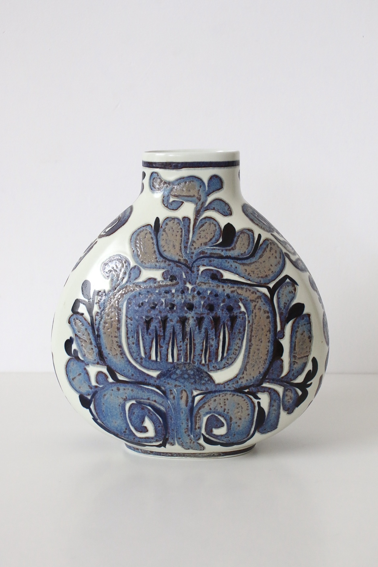 60′s Royal Copenhagen Flower Vase | FEM TRE NOLL